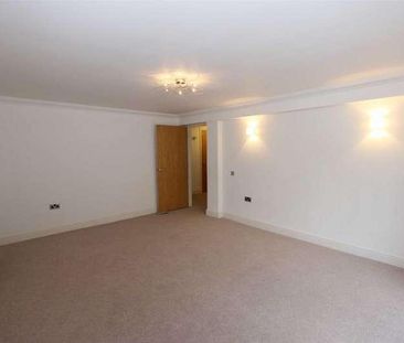 Green Lanes, Winchmore Hill, N21 - Photo 5