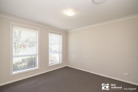 FAMILY HOME - Photo 3