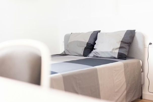 Carrer Pintor Stolz, Valencia, Valencian Community 46018 - Photo 1