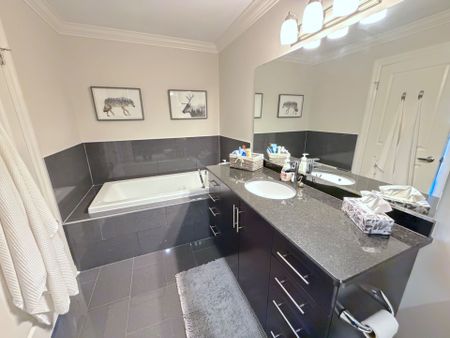 For Lease - 260 Villagewalk Boulevard Unit# 404, London North, Ontario - Photo 5