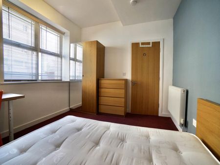 The School House Ambrose Street - Photo 4