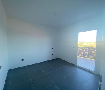 Location Appartement 2 pièces 39m² FREJUS 83600 - Photo 2