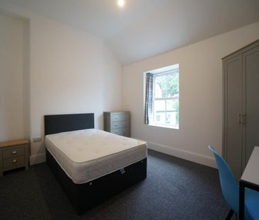 7 Holyhead Road - Photo 6