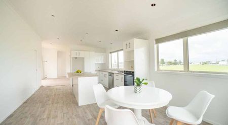 Stunning 4 year old warm and cosy Cottage - Photo 2