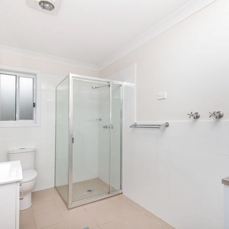 Modern granny flat with split system air conditioning - Photo 4