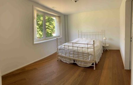 Helle 4.5-Zi.-Wohnung im Minergie-Standard mit Blick auf den Rossbach-Wald- Herrliberg Goldküste - Photo 2