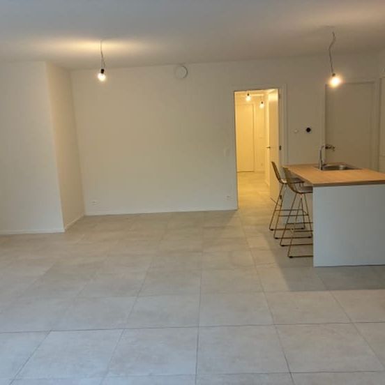 Appartement te huur - Photo 1