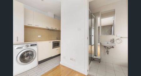 Compact apartment in ideal location - Photo 2