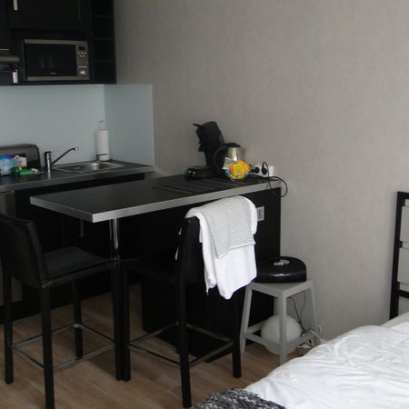 LILLE ST MAUR - APPARTEMENT - STUDIO MEUBLE - Photo 3