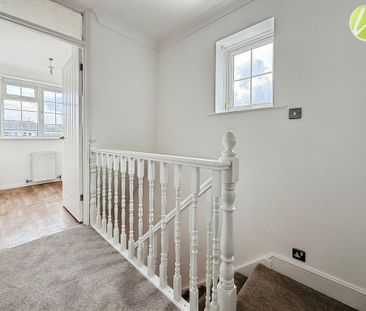 3 bedroom end of terrace house to rent - Photo 1