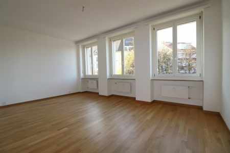 Mit Blick aufs Spalentor - schöne 5-Zimmer-Wohnung mit Cheminée im 3.OG - Photo 2