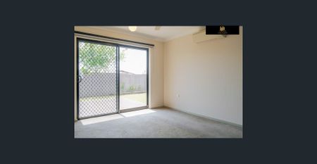 Spacious 4 Bedroom Home with Outdoor Entertaining! - Photo 4