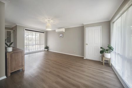 Peaceful Cul-de-Sac Living - Photo 3