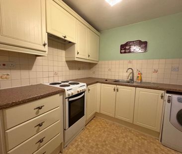 Silverdale Road, Orrell, Greater Manchester, UK - Photo 3