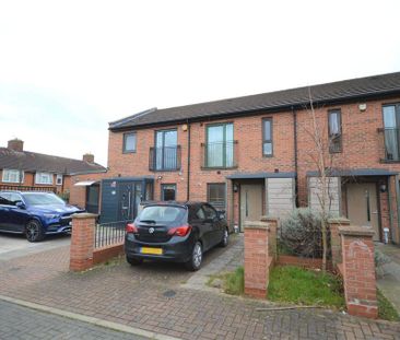 2 bedroom terraced house to rent - Photo 2