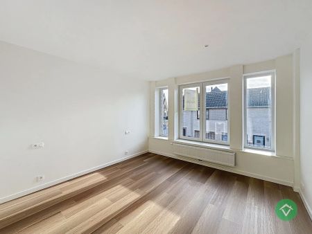 Volledig gerenoveerd appartement op de eerste verdieping met terras – De Mokker, Koekelare - Photo 3