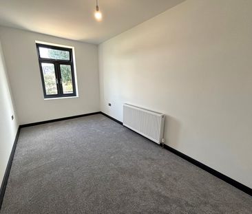 Stanley Road, Ashford, Surrey, TW15 - Photo 2