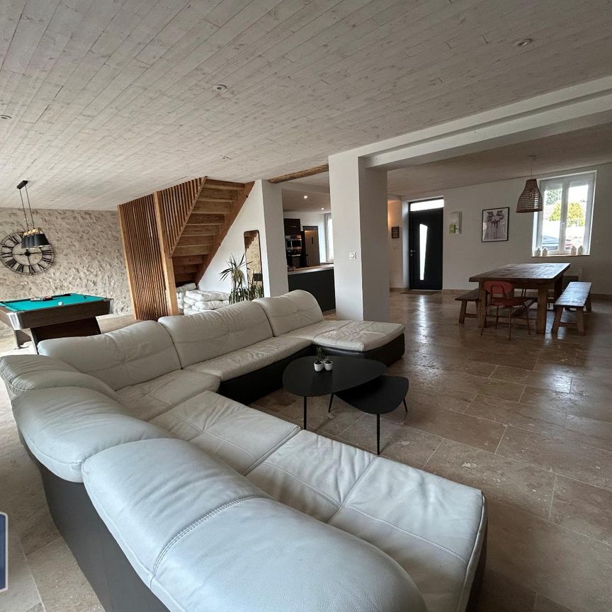 Location Maison 5 pièces 140m² CASTELJALOUX 47700 - Photo 1