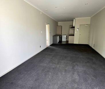 Tidy one bedroom apartment - Photo 2