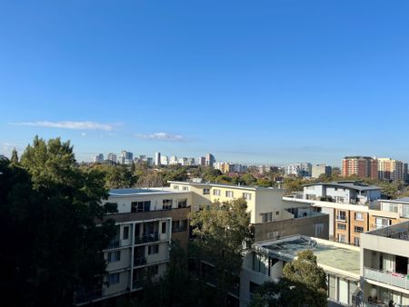 Exquisite Convenient 2 bedroom in Strathfield - Photo 2