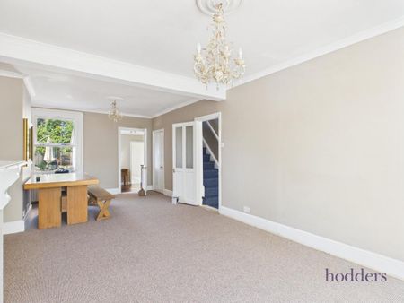 4 bedroom semi-detached house to rent - Photo 5