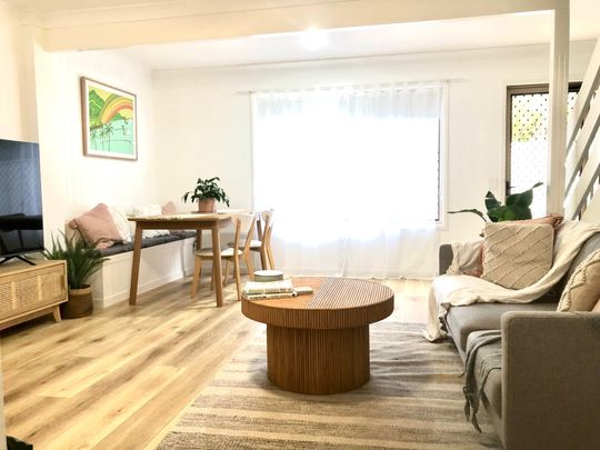 Coolangatta - Photo 1