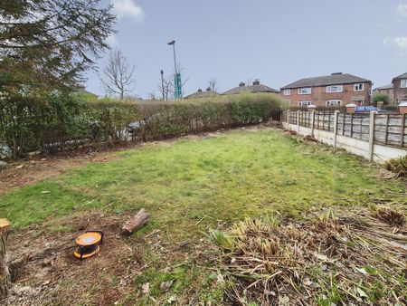 3 bedroom semi-detached house to rent - Photo 2