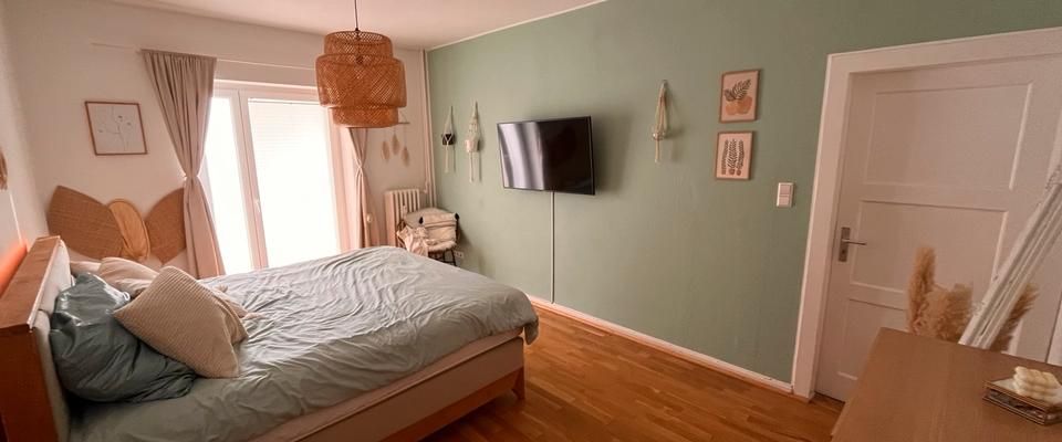 NEUSTADT 3 ZI. 83 QM RUHIGER SONNENBALKON 855€ - Foto 1