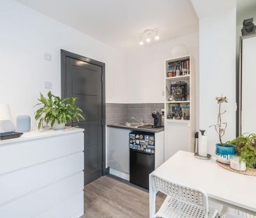 Studio to rent - Photo 3