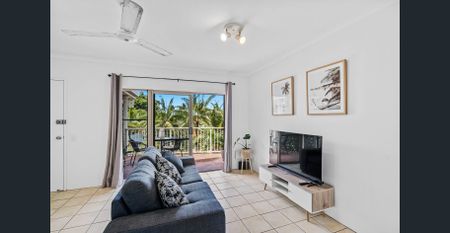 Resort style living - one bedroom fully furnished apartment - Photo 3