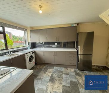 3 bedroom terraced house to rent - Photo 2