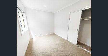 Brand New Modern Family Living in the Heart of Wollert - Photo 5