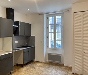 Location Appartement 2 pièces 27m² BORDEAUX 33000 - Photo 3
