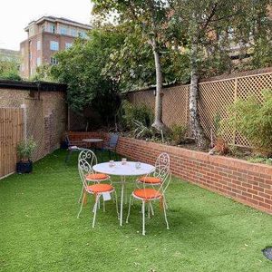 Tithe Lodge, Estcourt Road, Watford, WD17 - Photo 2