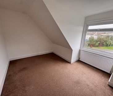 4 bedroom terraced house to rent - Photo 3