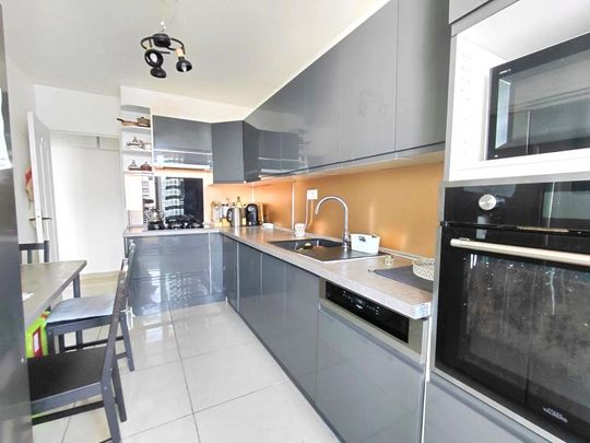 4 pièces 86.45 m² Grand 4 pièces lumineux avec loggia, cave et parking- Quartier des Louvrais à Pont Pontoise (95300) - Photo 1