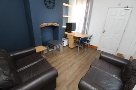 Dunkirk Road, Dunkirk, Nottingham, NG7 - Photo 1