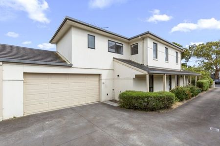 1a/38 Denman Street, East Geelong - Photo 3