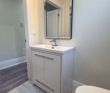 For Lease - 25 Sixteenth Street, Toronto, Ontario - Photo 4