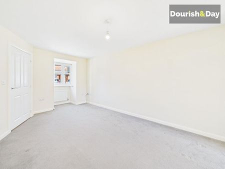 4 bedroom semi-detached house to rent - Photo 5