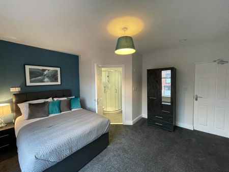 Silverdale Road, Bolton - Photo 2