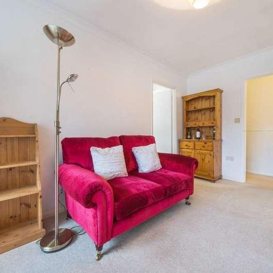 Laleham Road, Shepperton, Surrey, TW17 - Photo 1