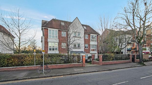 2 bedroom flat to rent - Photo 1