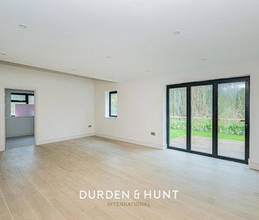 The Grain Store, Carters Green, Matching - Photo 2