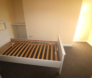 20 Kinhilt Street, Ballymena, BT43 5BD - Photo 4