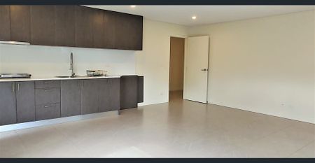 Large one bedroom Granny Flat for lease - Photo 3