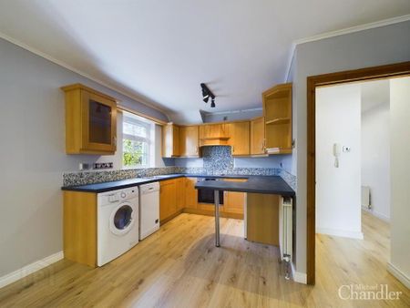 6 Gortland Mews, Belfast, BT5 7FQ - Photo 4