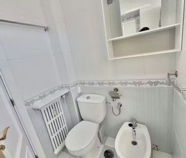 Calle de Paredes de Nava, Madrid, Community of Madrid 28017 - Foto 6