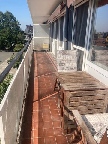 Appartement met 2 slaapkamers en terras - Photo 2