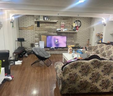 92 Silverstone Drive #Basement - Photo 5